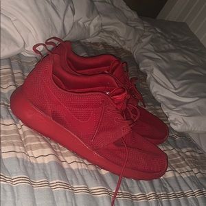 Nike all red roshe run worn 2x
